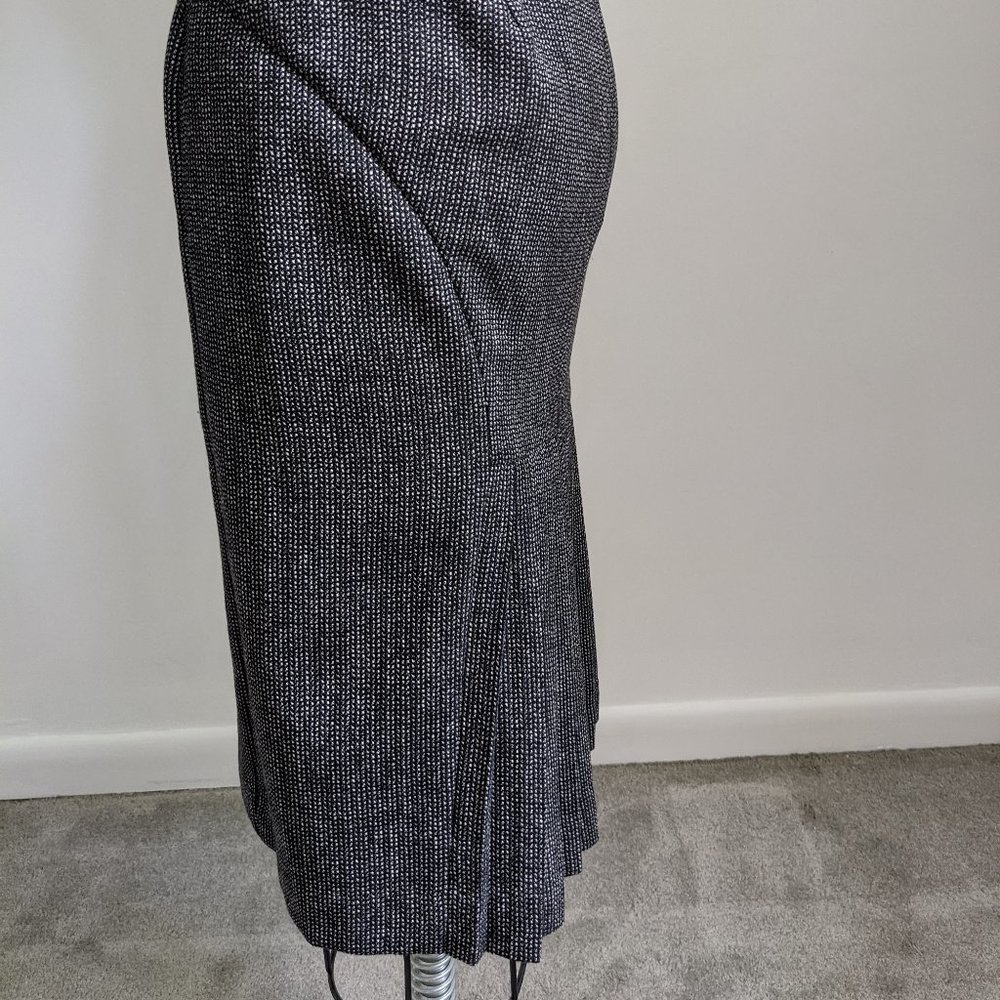 Wool tweed pencil skirt with kick pleats